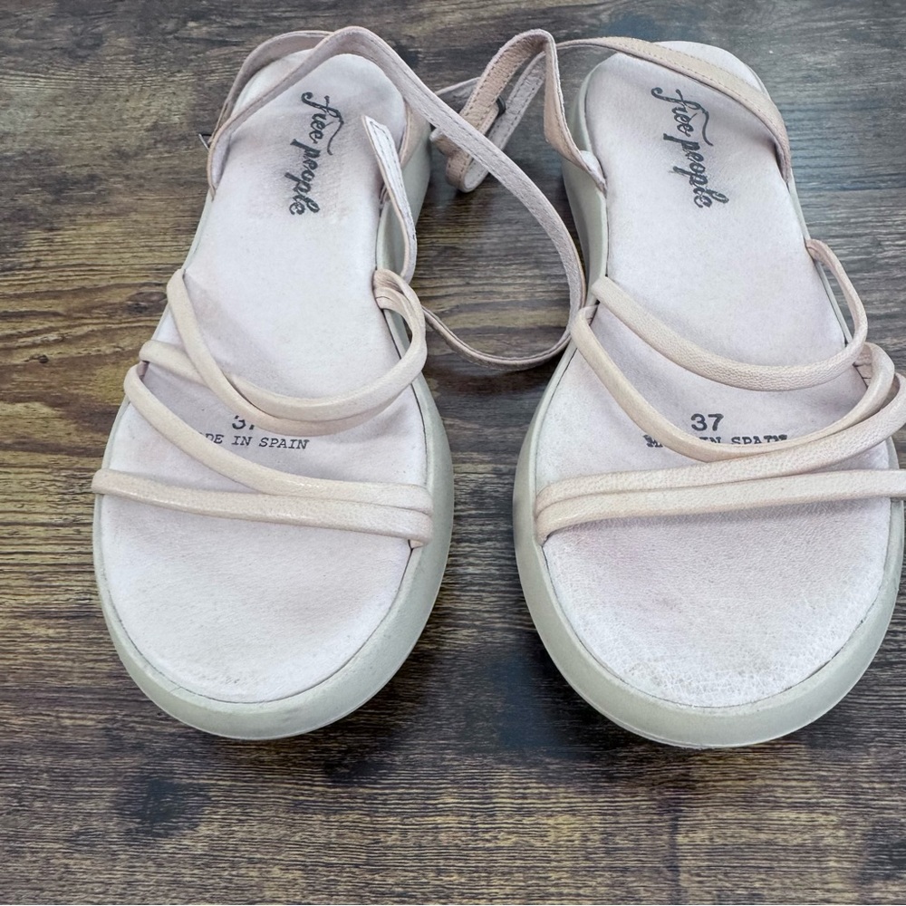 Free People Vivienne Strappy Sandal Size 37 / US 6.5 (fits 7) - Picture 6 of 11
